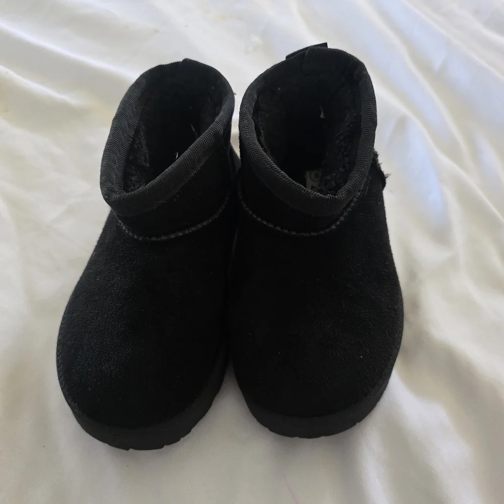 Mudd Black Boots 8c